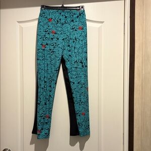 LuLaRoe Turquoise and Red Patterned Leggings
